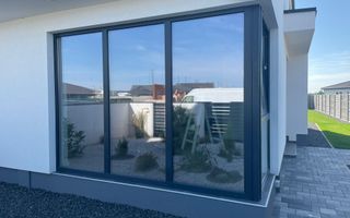 Duplex cu arhitectura deosebita - Mosnita Noua - Poză 14