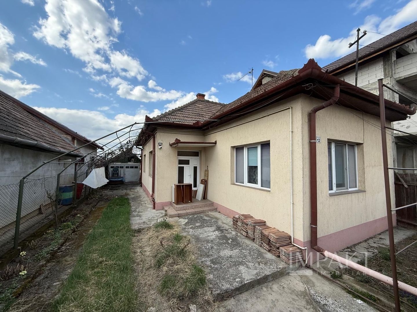 Oportunitate de investitie: casa renovabila in Someseni! - Poză 1