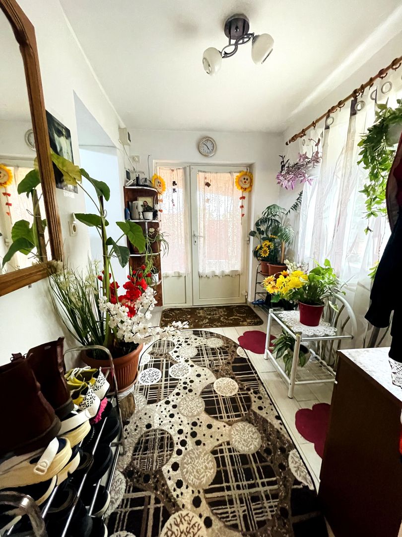 Casă cu 2 dormitoare, anexă și teren 625 mp Biharia - Poză 3