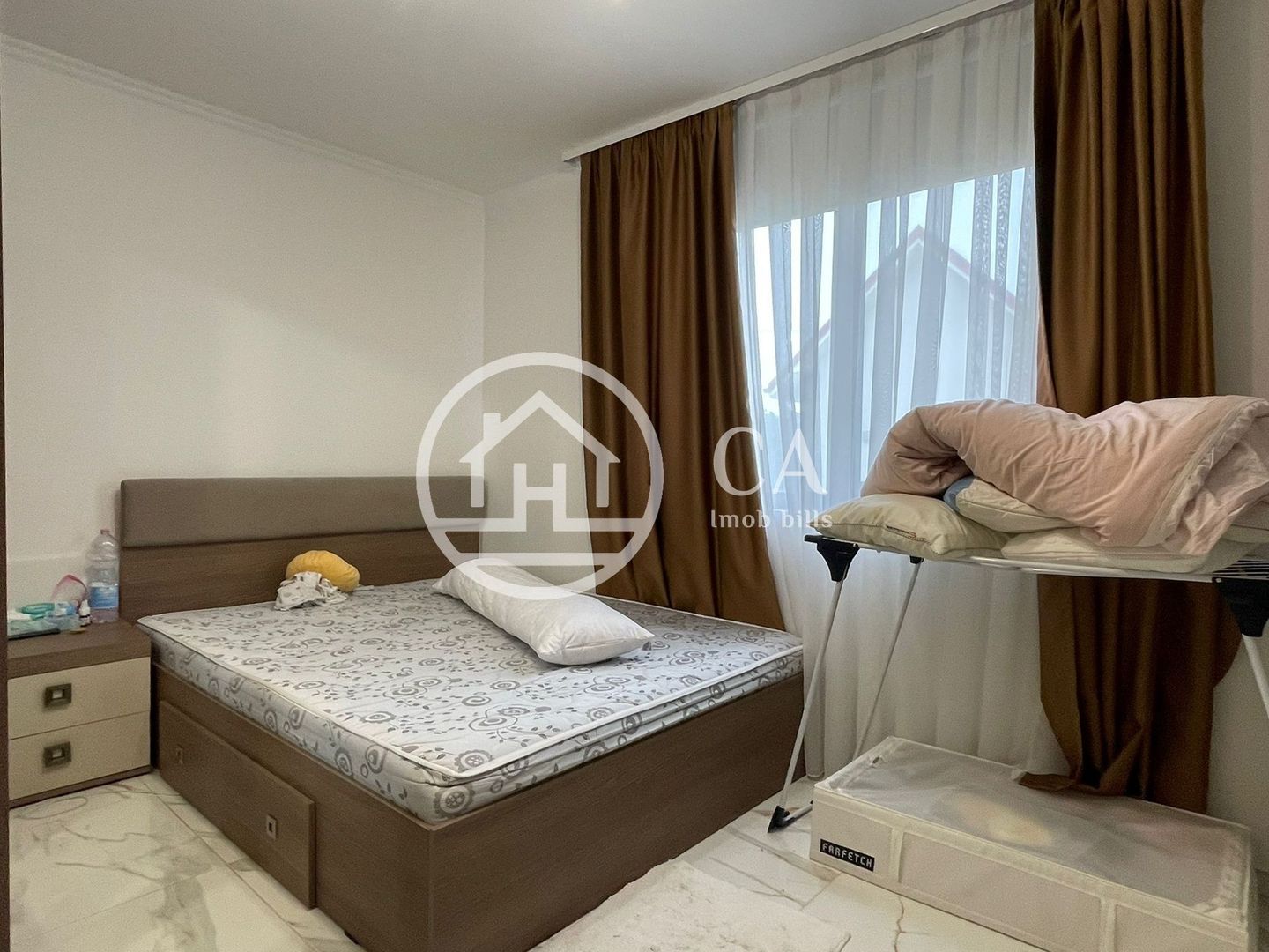 Casă de închiriat cu 4 camere în Santandrei, Oradea. - Poză 9