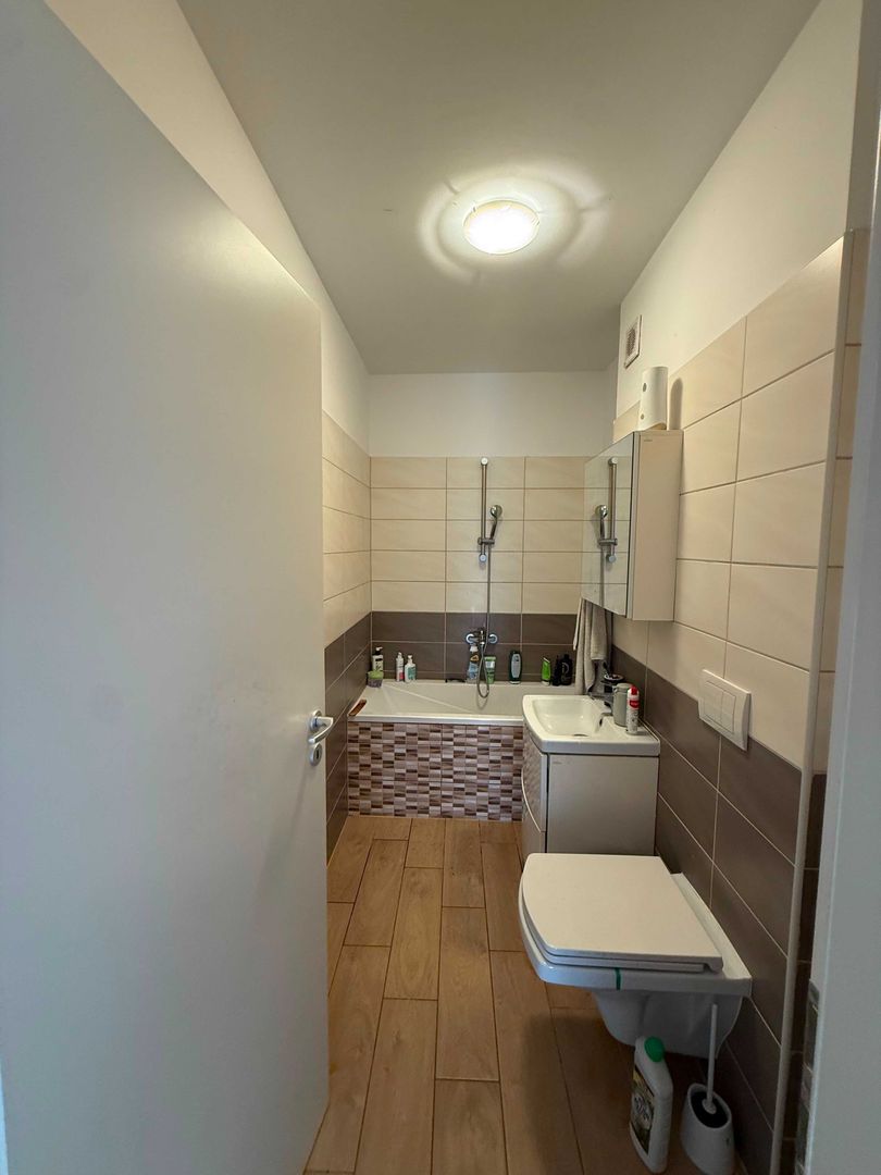 Apartament 2 camere Coresi de vânzare - Poză 3