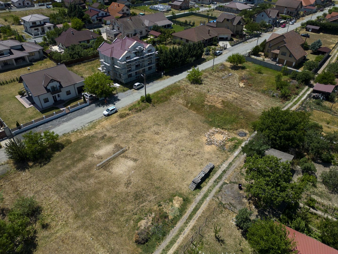 Loc de casă în Sânleani 412mp - Poză 4