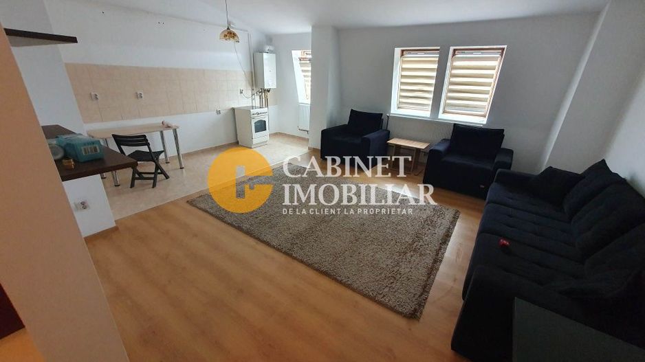 Cug Etaj 3 cu Pod Apartament cu 1 camera 45 mp - Poză 1