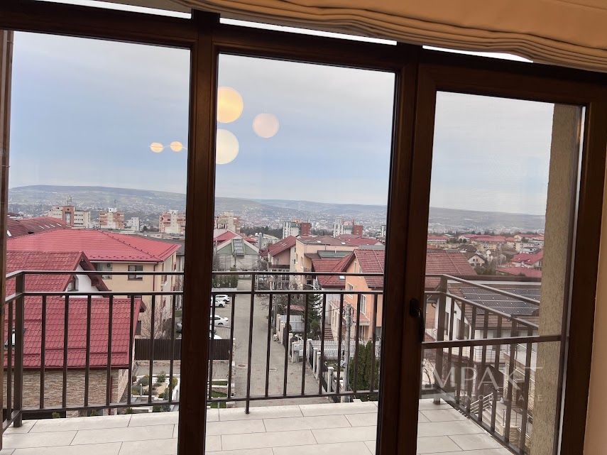 Apartament  de 3 camere cu view superb in  cartierul Europa - Poză 7