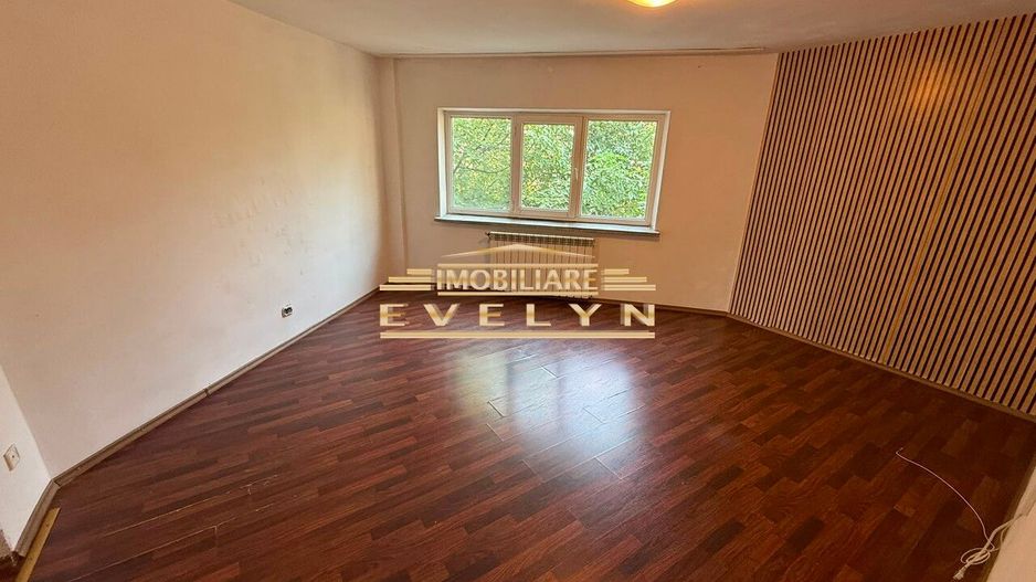 Apartament 3 camere – Strada Săvenilor | Etaj 2 | De închiriat sau vânzare - Poză 1
