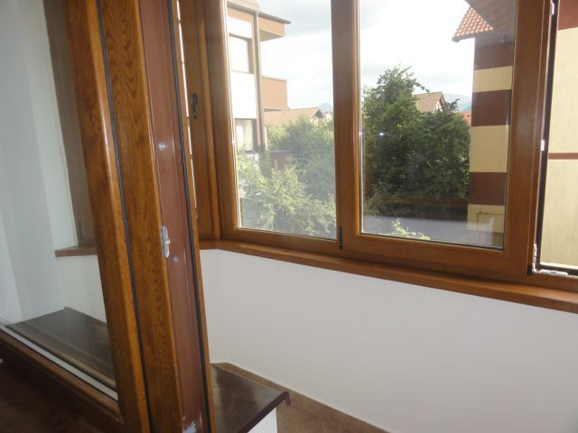 2 camere cu structura mare 65 mp utili - Poză 14