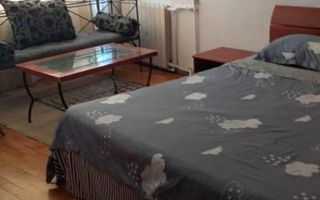 DE VÂNZARE APARTAMENT 3 CAMERE SPAȚIOS ÎN ZONA UNIVERSITATE – ROMANĂ - Poză 2