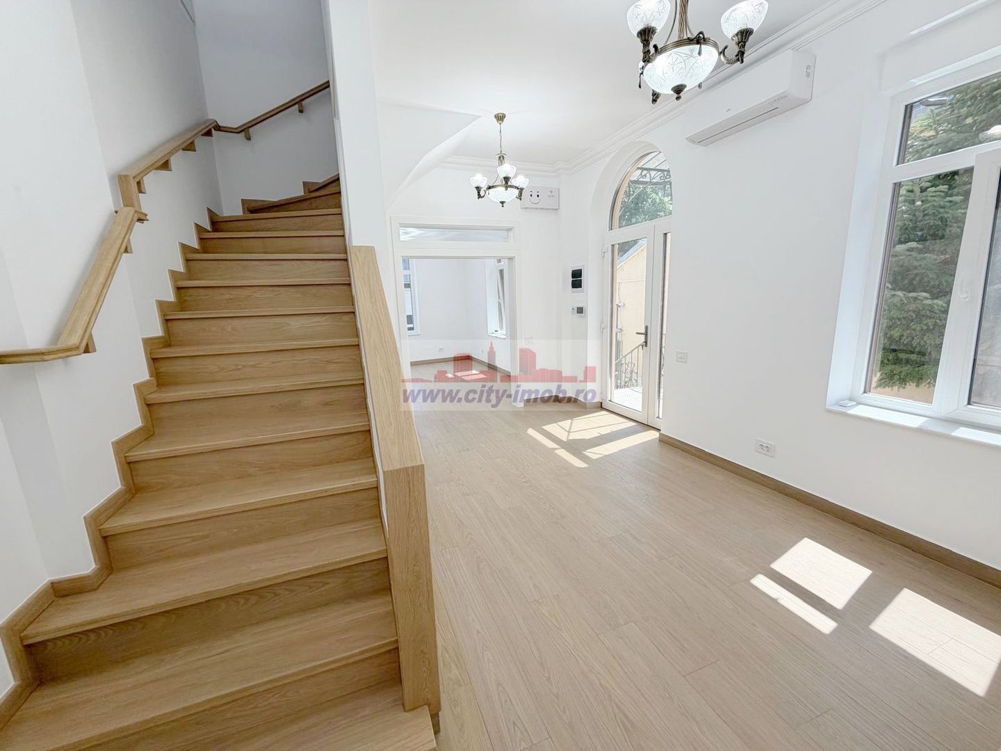 Inchiriere casa 5 camere,  Piața Victoriei,  Renovata 2025 - Poză 12
