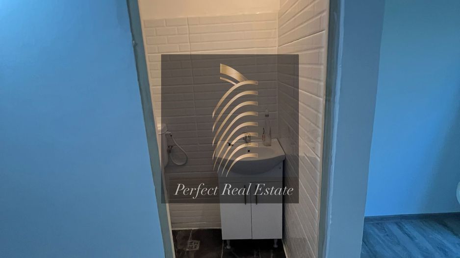 Garsonieră renovată – Zona CET, aproape de piață – Etaj 1/4 – 31000€ - Poză 4