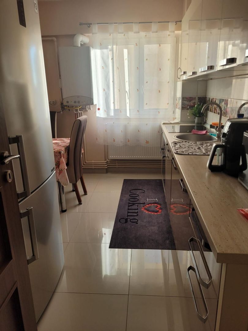 ageuropa.ro vinde apart. FINISAT cu 4 cam 84mp etajul 1 în Carpați 2 - Poză 10