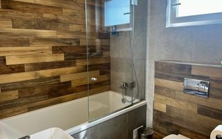 Triplex cu 4 camere de vanzare in Iris - Poză 6