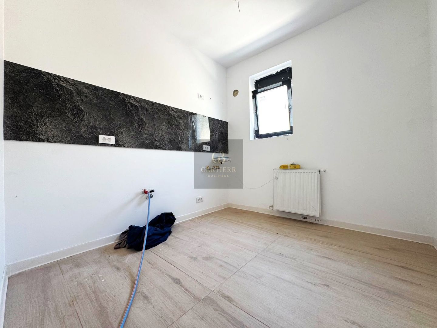 2 CAMERE + 2 LOCURI DE PARCARE| ANDRONACHE | - Poză 3