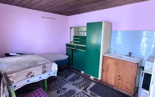 Casa de vanzare cu 3 camere, zona Schit - Poză 7