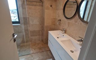 Apartament de vanzare - 4 camere -PARCARE - Poză 7