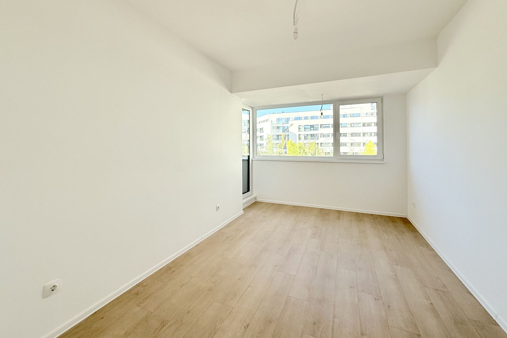 Apartament 3 camere spațios, amenajat, bloc nou, comision 0% - Poză 11