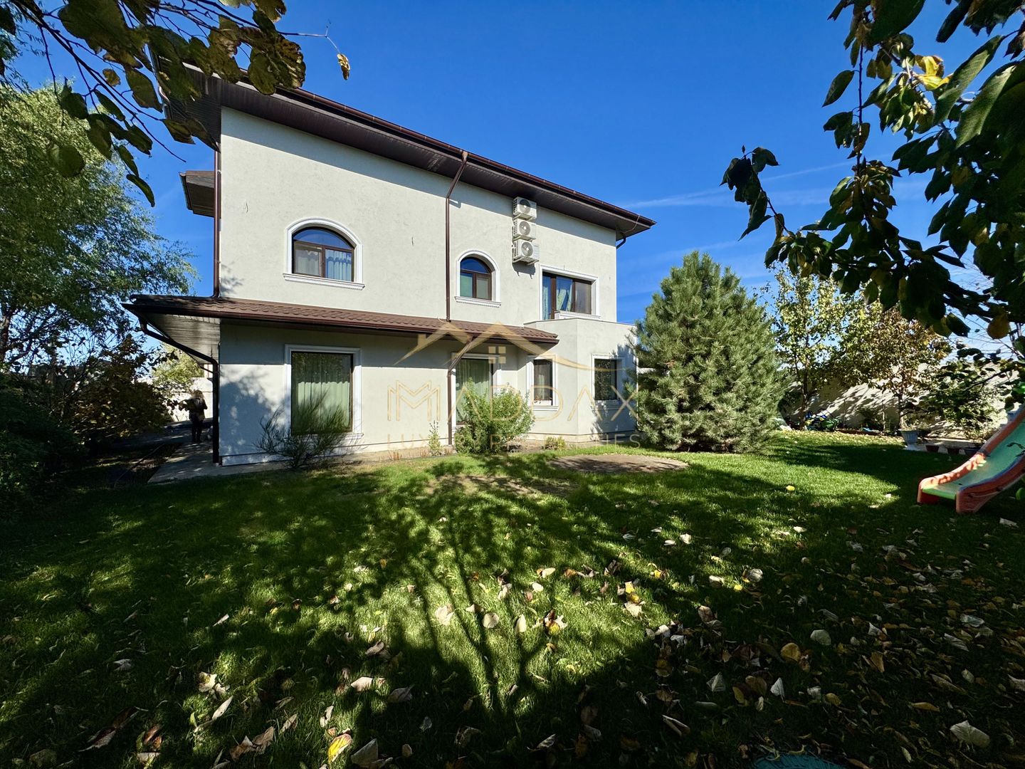Vila cu 5 camere *420mpc* // 800mp teren // Corbeanca - Tamasi - Poză 3