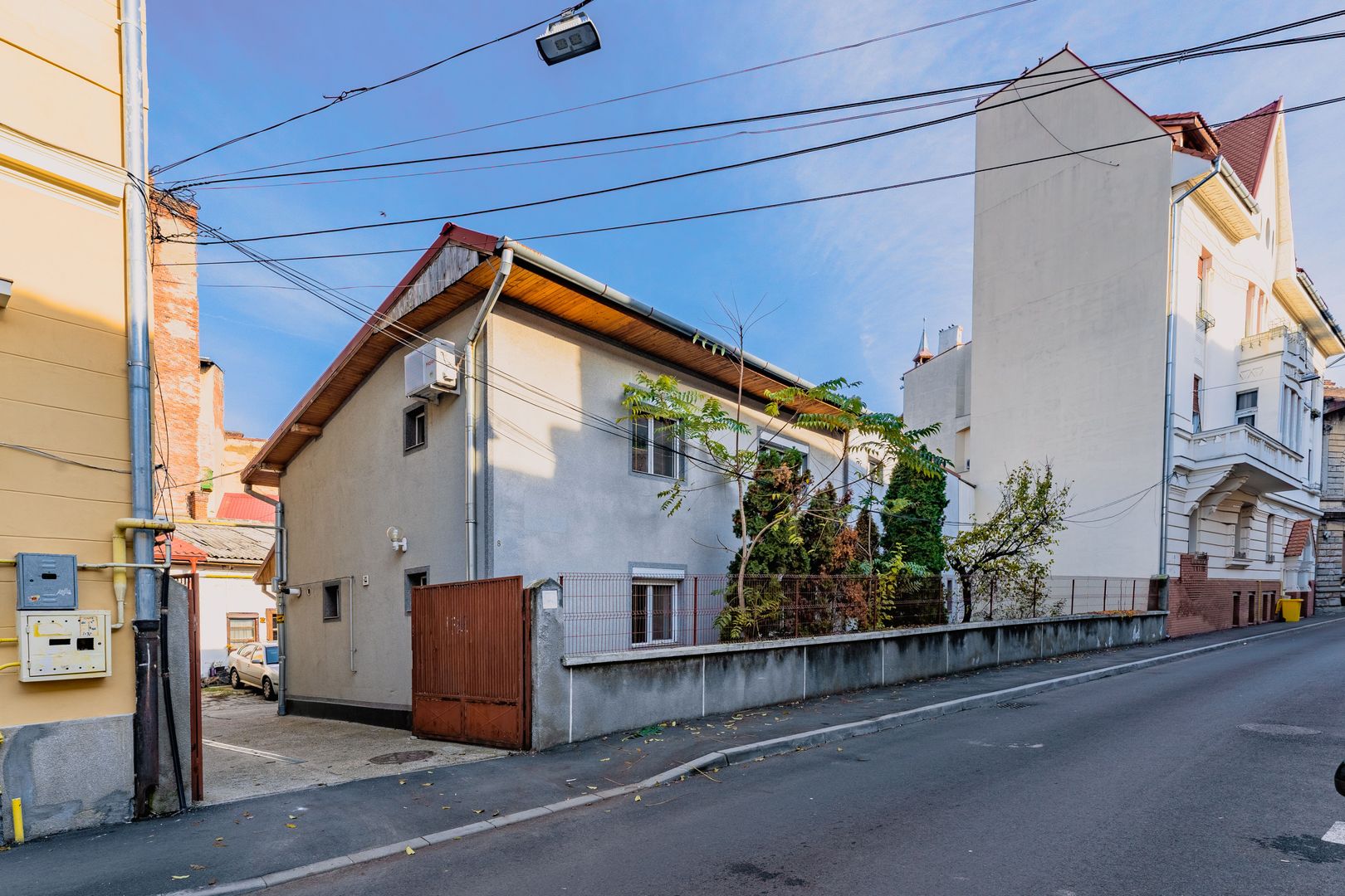 Casă 3 niveluri strada Vasile Alecsandri - Poză 2