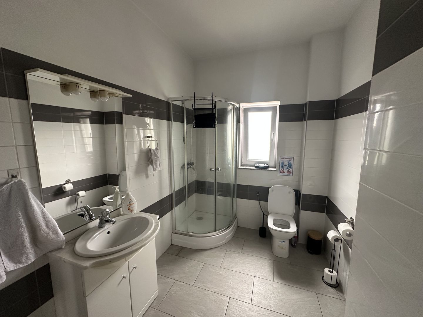 Birouri de închiriat | 20 MP | Etaj 1 | Paza + Supraveghere - Poză 10