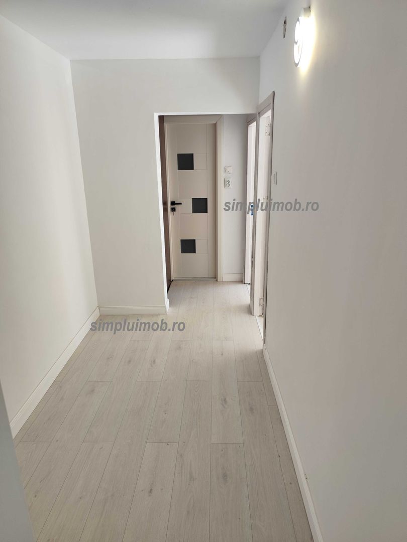 Apartament 3 camere complet renovat situat langa Parcul Drumul Taberei - Poză 3