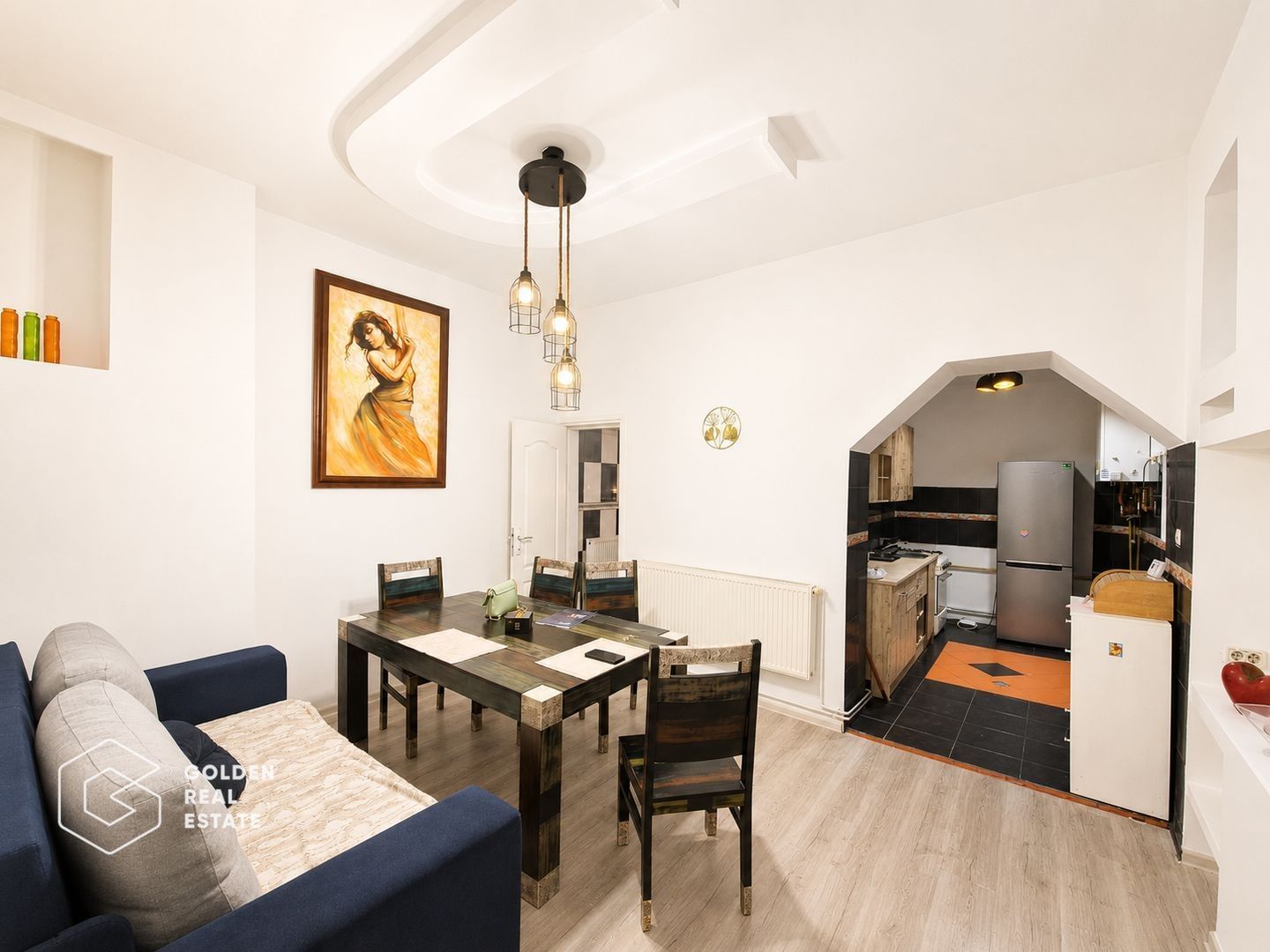 Apartament 2 camere cochet, renovat, curte ingrijita-Piata Catedralei - Poză 2