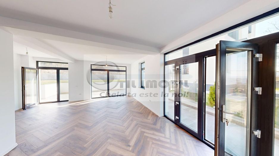 Vilă premium P+1 cu design modern, finisaje de top-310000 € - Poză 1