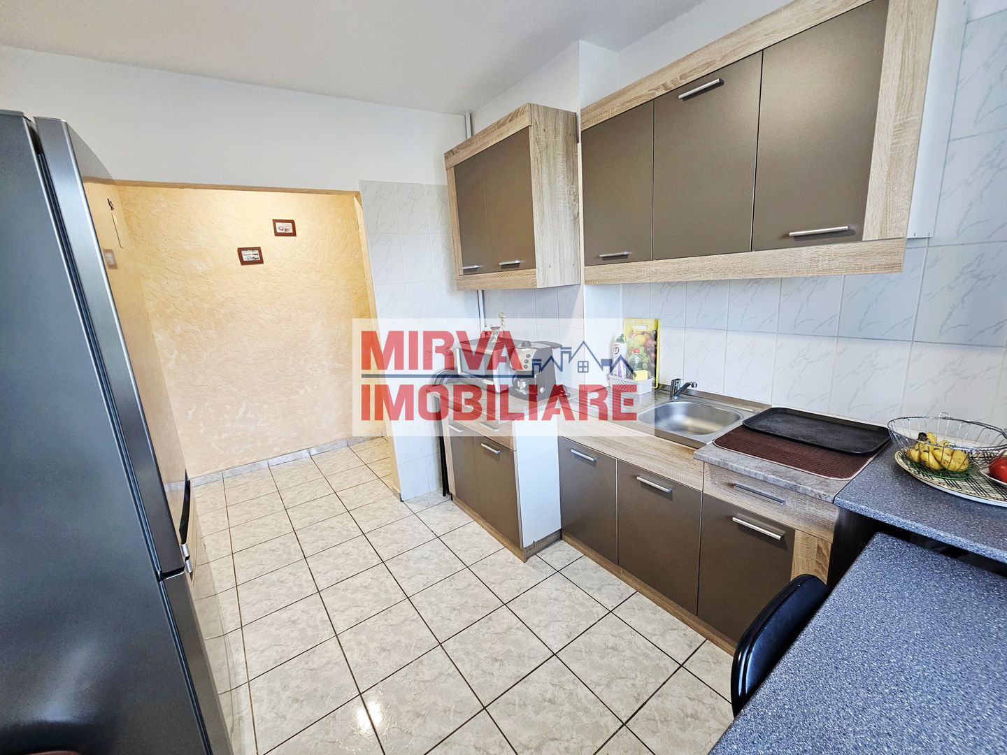 Apartament 3 camere, mobilat și parțial utilat, grad seismic 1, Nord - Poză 6