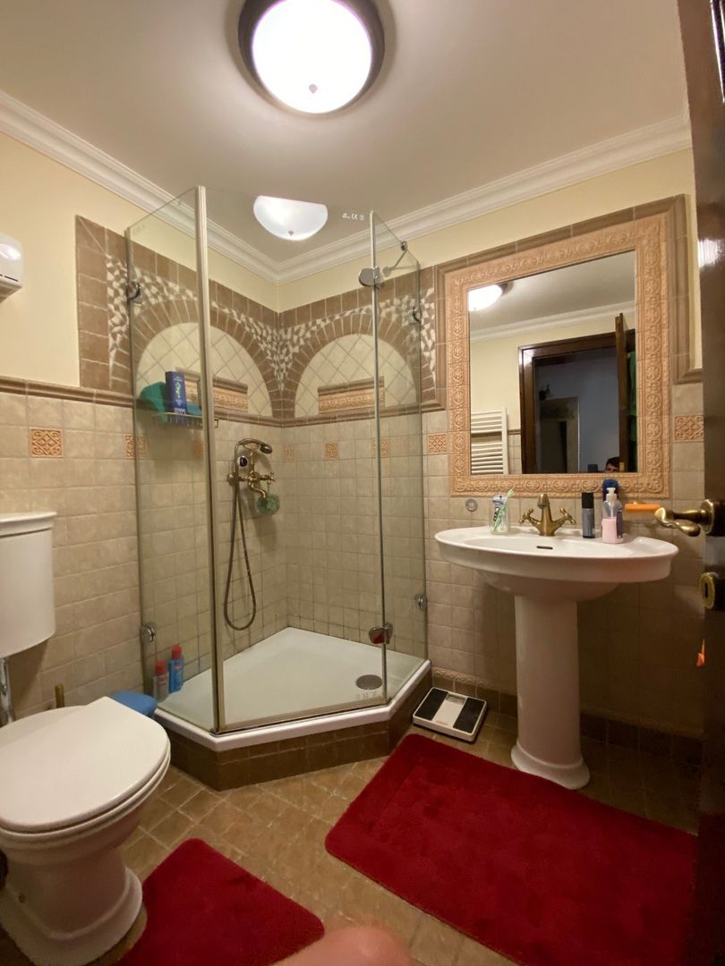 Casa in stil clasic zona Ghiroda - Poză 18