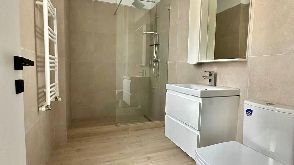 Apartament deosebit 2 camere Mamaia - Poză 4