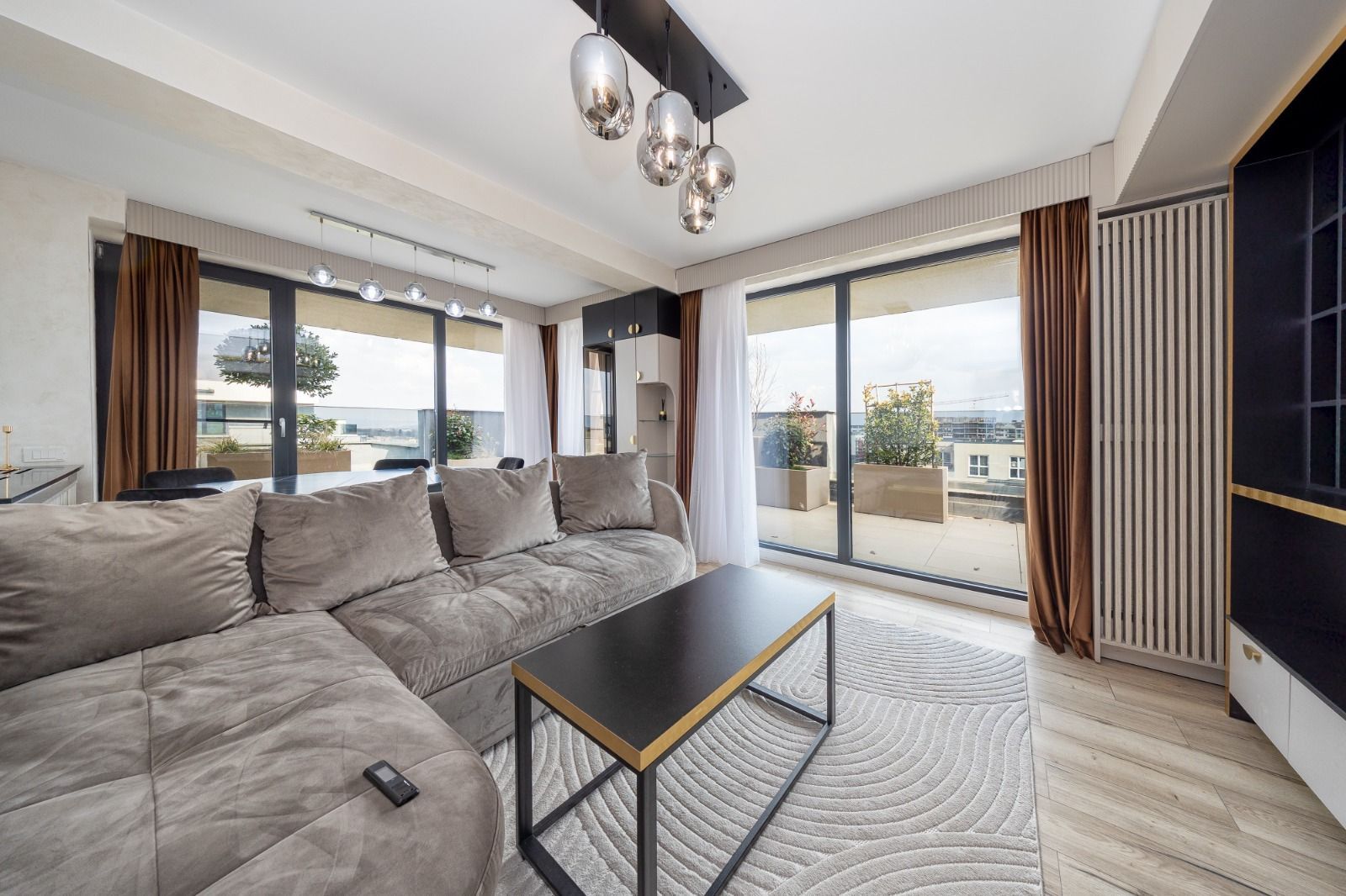 Penthouse superb, 3 camere+parcare subterana ,203 mp-Coresi - Poză 20