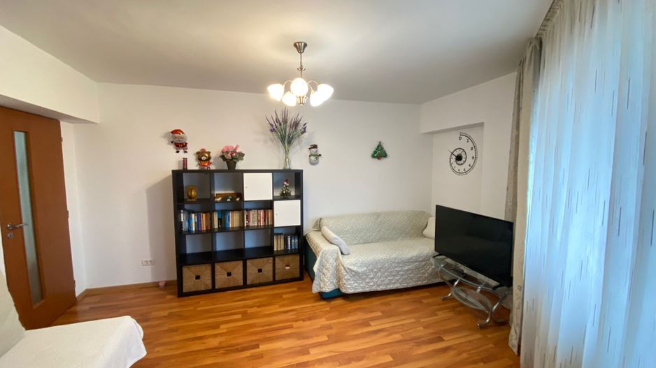 Apartament de închiriat – 2 camere | TINERETULUI V8 - Poză 4