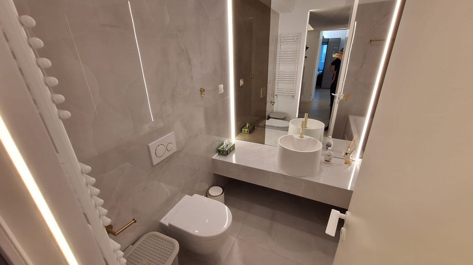 2 CAMERE - DECOMANDAT - ULTRA FINISAT - MOBILAT UTILAT COMPLET - Poză 12