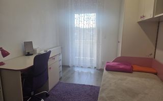 Apartament modern 3 camere, 70 mp, zona Turnișor – parcare în curte privată - Poză 6