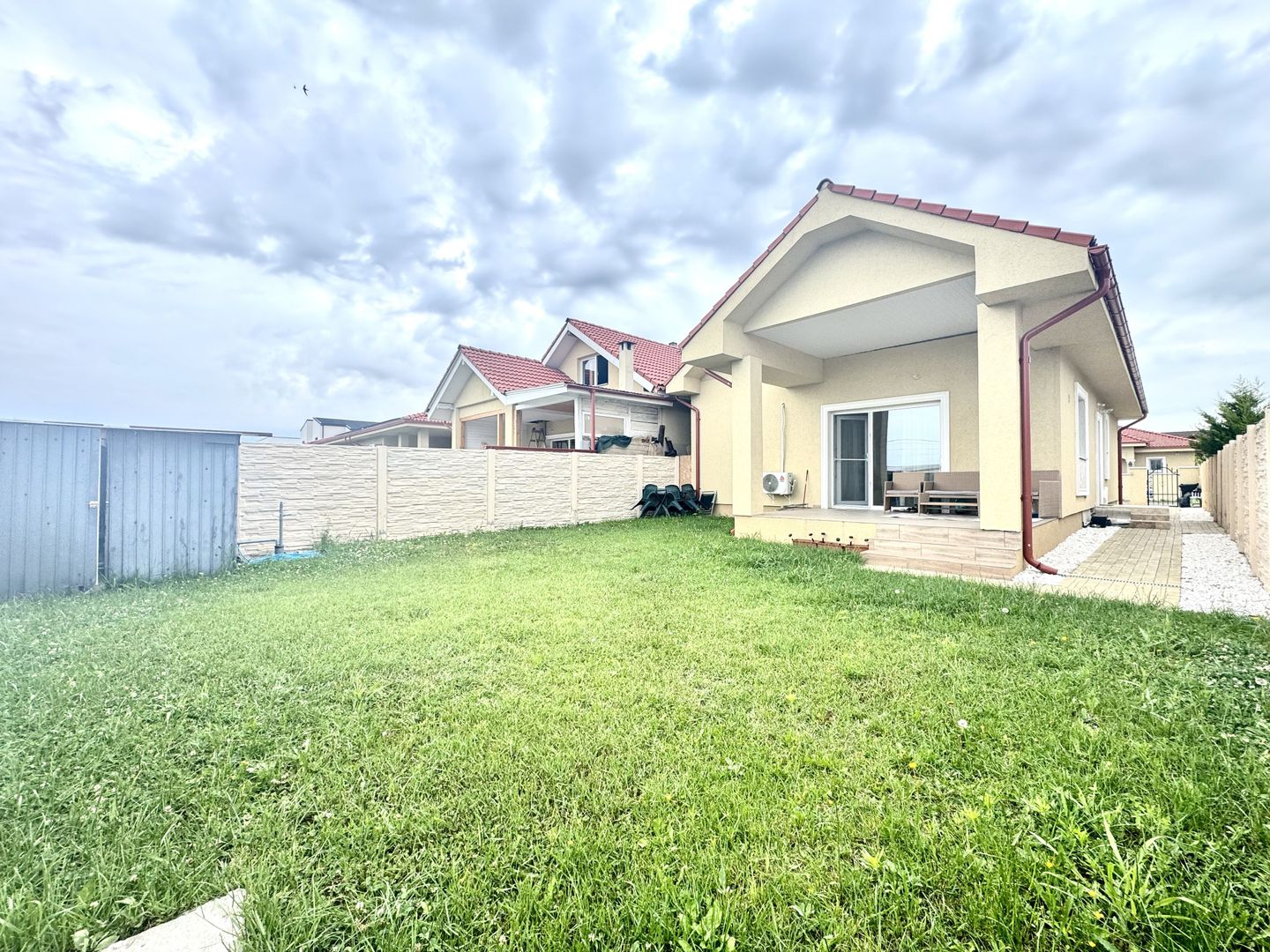 Duplex modern -  confort, eficiență și independență energeticǎ - Poză 17