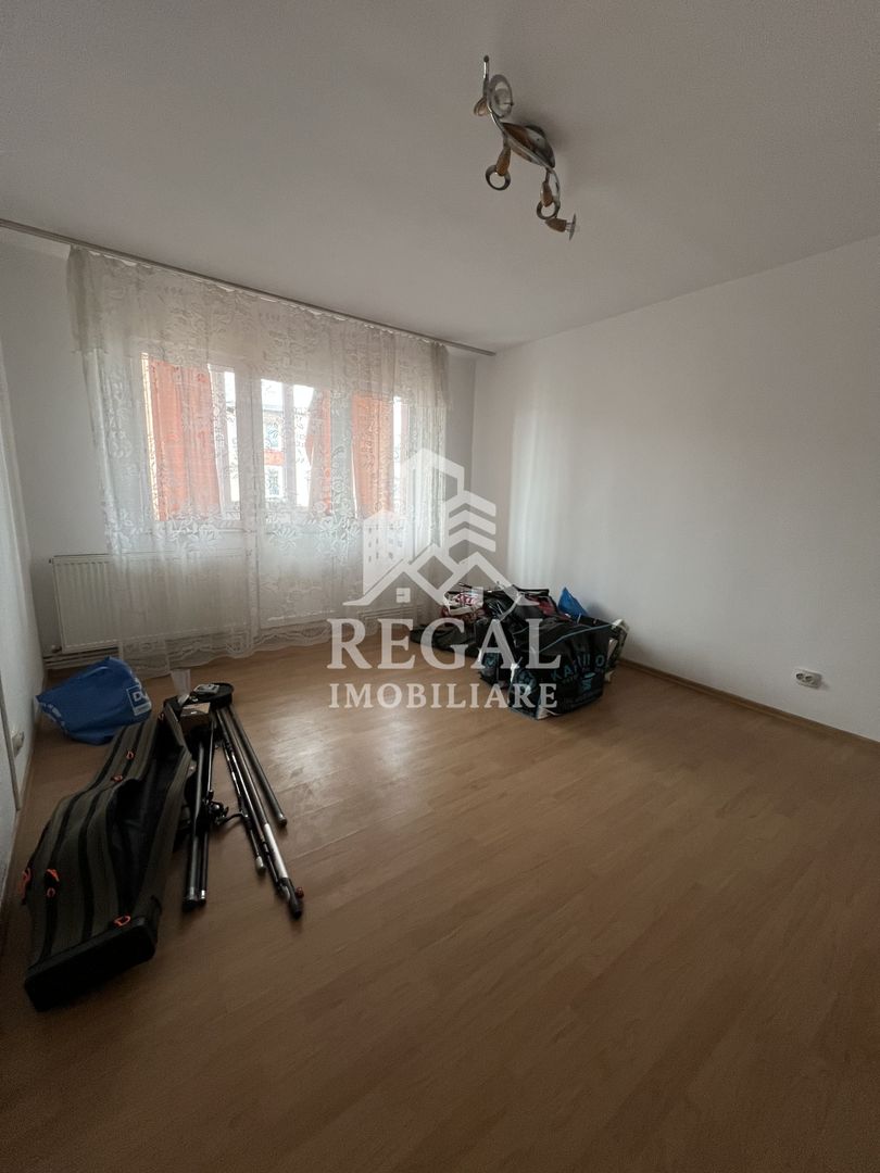 Apartament de vânzare – Micro 5/2, strada Eroilor | Exclusivitate - Poză 4