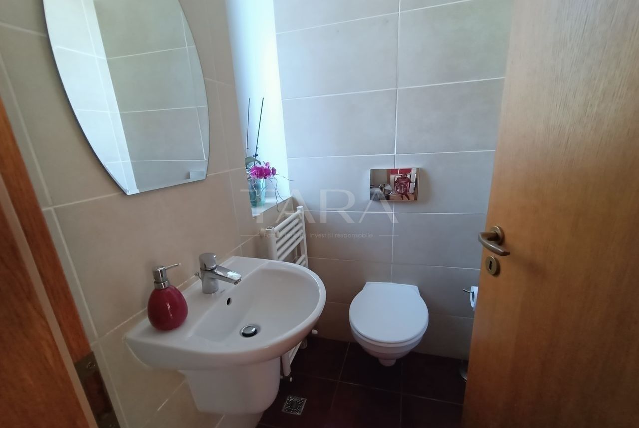 Locuință modernă într-o zonă verde, zona Faget - Poză 5