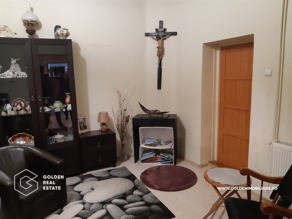 Casa mare, cu 4 apartamente a cate 1, 2, 3 și 4 camere fiecare - Poză 15