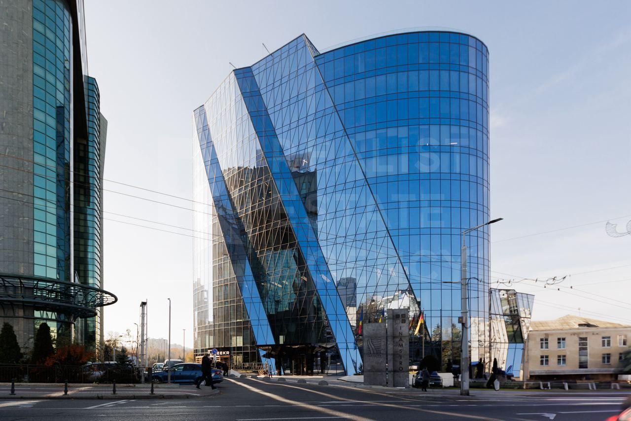 Vânzare, spațiu comercial, 362mp, bd. Ștefan cel Mare și Sfânt, Centru - Poză 1