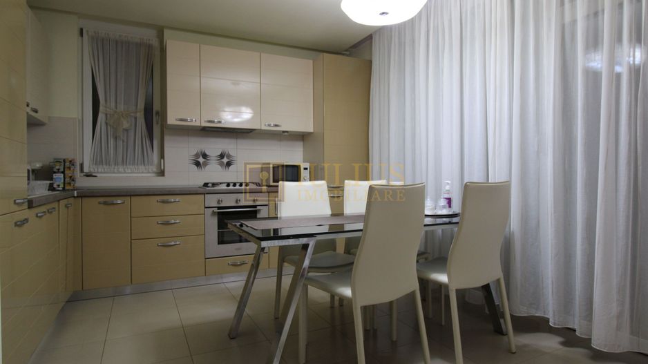 PENTHOUSE zona Braytim, terasa de 50mp, strada secundara foarte linistita! - Poză 19