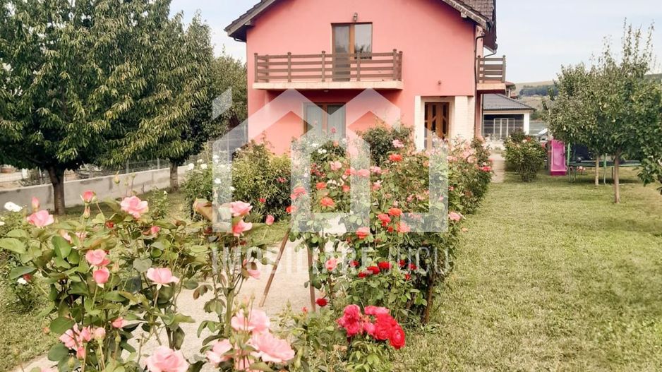 Casa individuala, 3 camere, 220mp, Teren 973, Livada Jucu de Mijloc - Poză 1