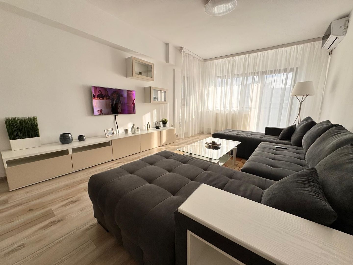 Apartament 2 camere  bld Unirii Sector 3 - Poză 2