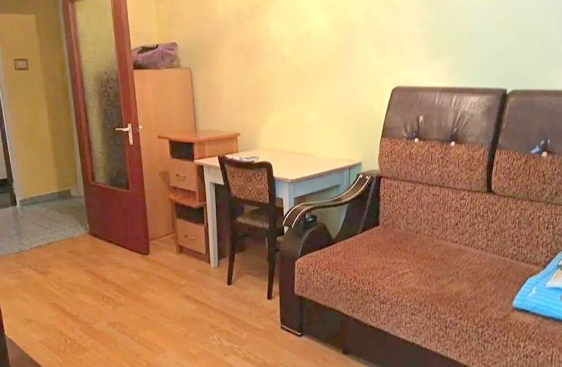 De vanzare apartament cu 2 camere, Micro 13, parter, 50.000 euro - Poză 2