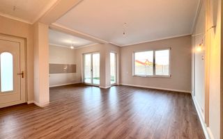Duplex modern cu grădină, la intrare în Moșnița Nouă - Poză 1