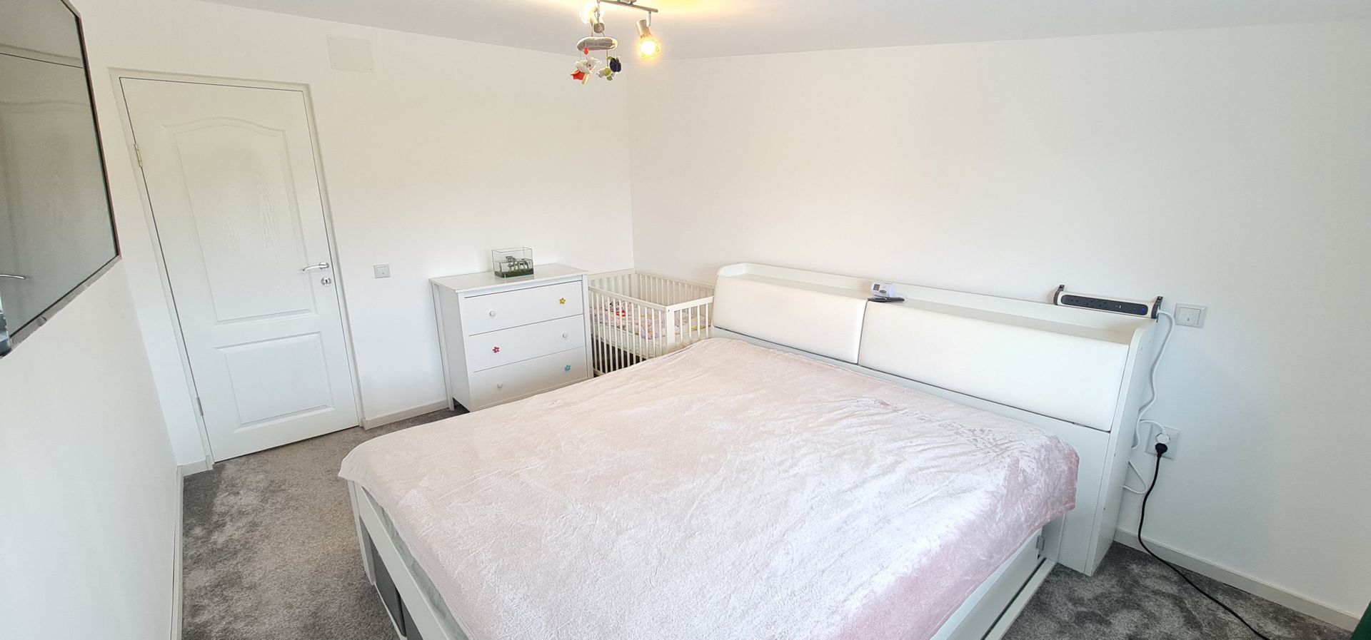 Casa 4 camere finalizata mobilata utilata cartier Izvor Tarlungeni - Poză 14