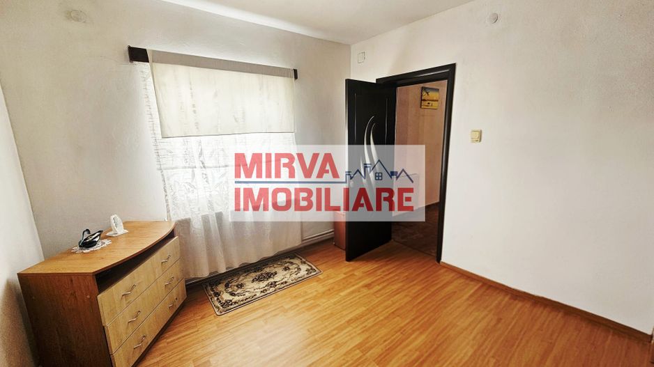 Casă 5 camere + teren generos 1700 mp – Ariceștii Rahtivani - Poză 23