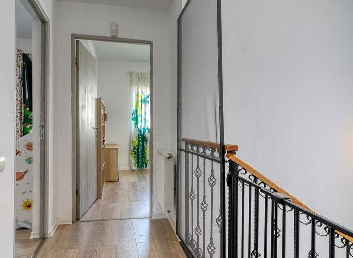 Tunari- Vilă individuală -4 camere si gradina- - Poză 17