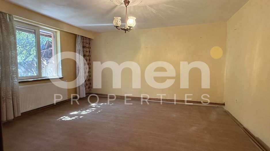 Casa de vanzare Grosi D+P+M 300 mp + teren 6 ari - Poză 4