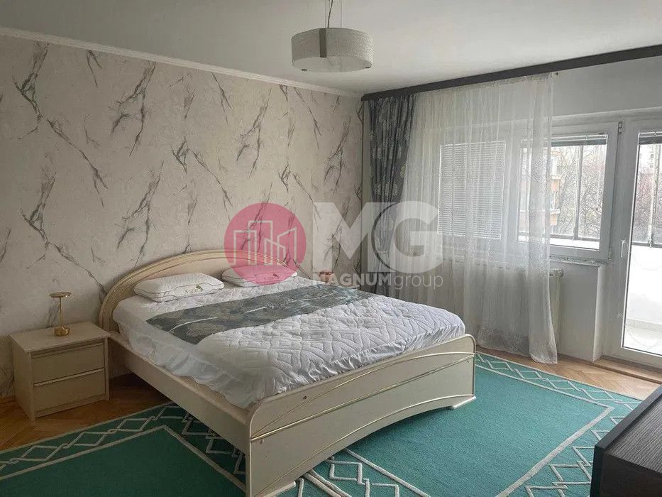 Apartament  cu 3 camere, zonă premium Decebal - Poză 1