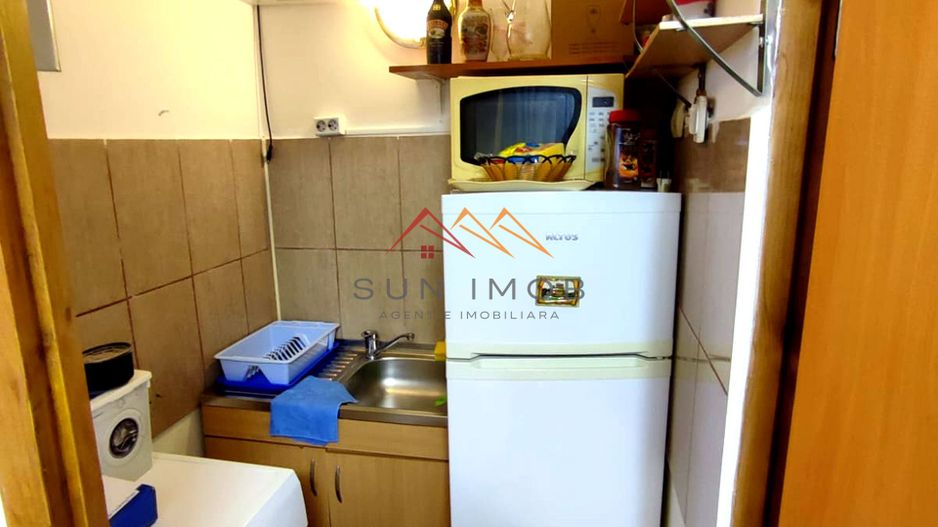 GARSONIERĂ DE VÂNZARE | ZONĂ CENTRALĂ CÂMPINA | 29.990 EUR - Poză 4