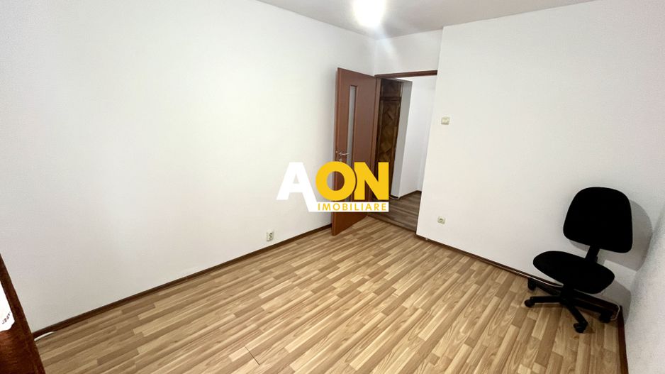 Apartament cu 3 Camere, Decomandat, Zona Tolstoi - Poză 9