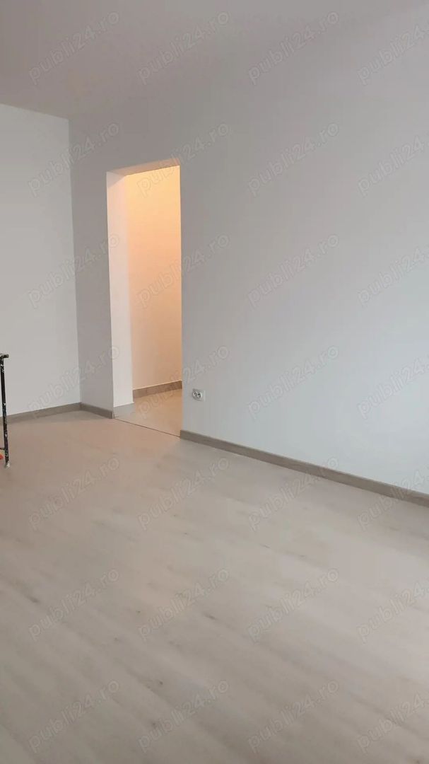 APARTAMENT RENOVAT  ZONA BRANCOVEANU - Poză 7